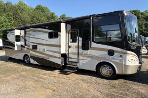 Pre-owned 2009 Tiffin Motorhomes Allegro Bay 37QDB Class A - Diesel