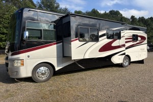 Pre-owned 2016 Tiffin Motorhomes Allegro Open Road 34TGA Class A - Gas