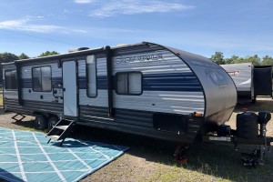 Pre-owned 2020 Forest River Cherokee Grey Wolf 25RRT Travel Trailer