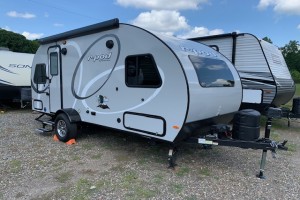 Pre-owned 2020 Forest River R-Pod 190 Travel Trailer