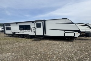 Pre-owned 2022 Keystone RV Bullet Crossfire 2200BH Travel Trailer